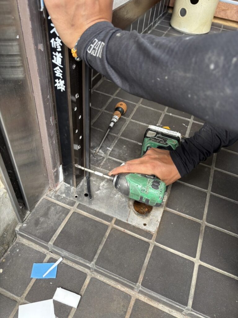 玄関ドアの交換